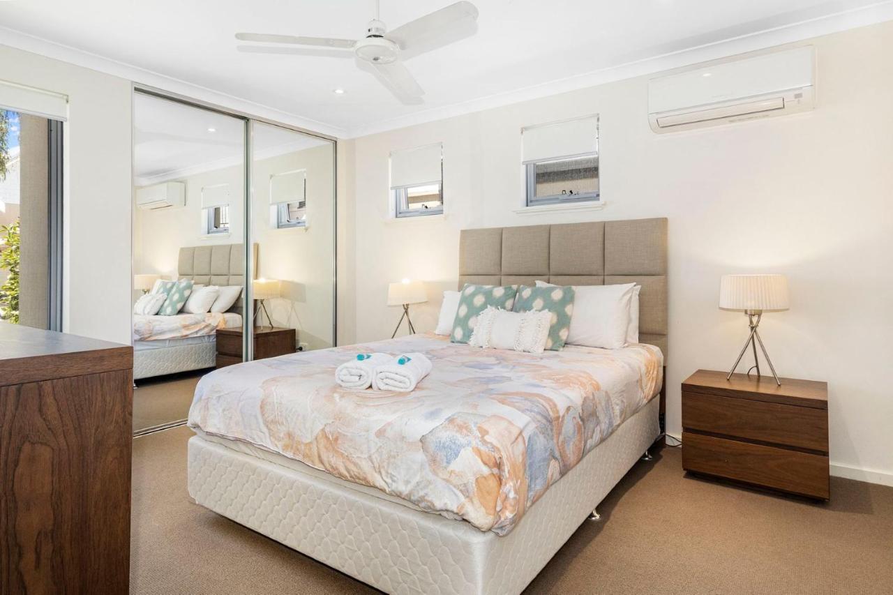 Tides At 65 Cape View Villa Broadwater